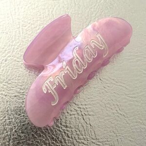 Trendy Claw Clip “Friday”